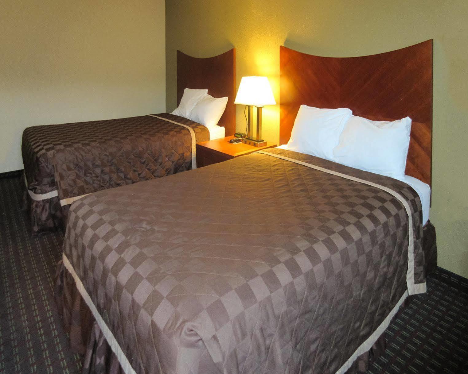 Dakota Pines Inn Rapid City Εξωτερικό φωτογραφία