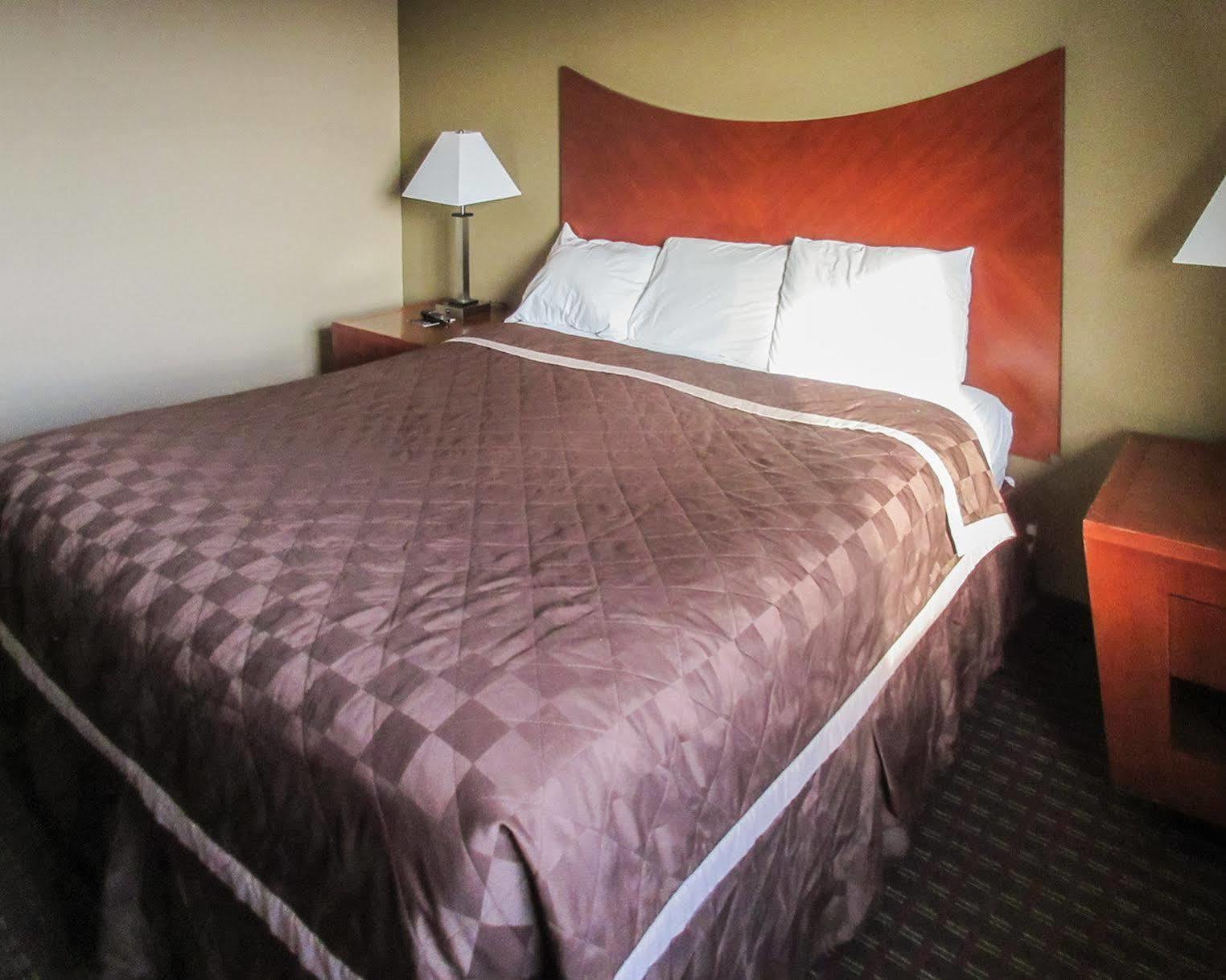 Dakota Pines Inn Rapid City Εξωτερικό φωτογραφία